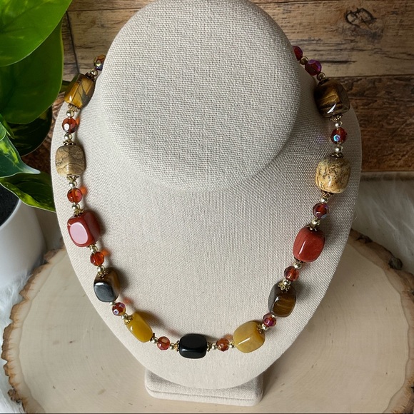 Square Stone Necklace - Picture 3 of 5